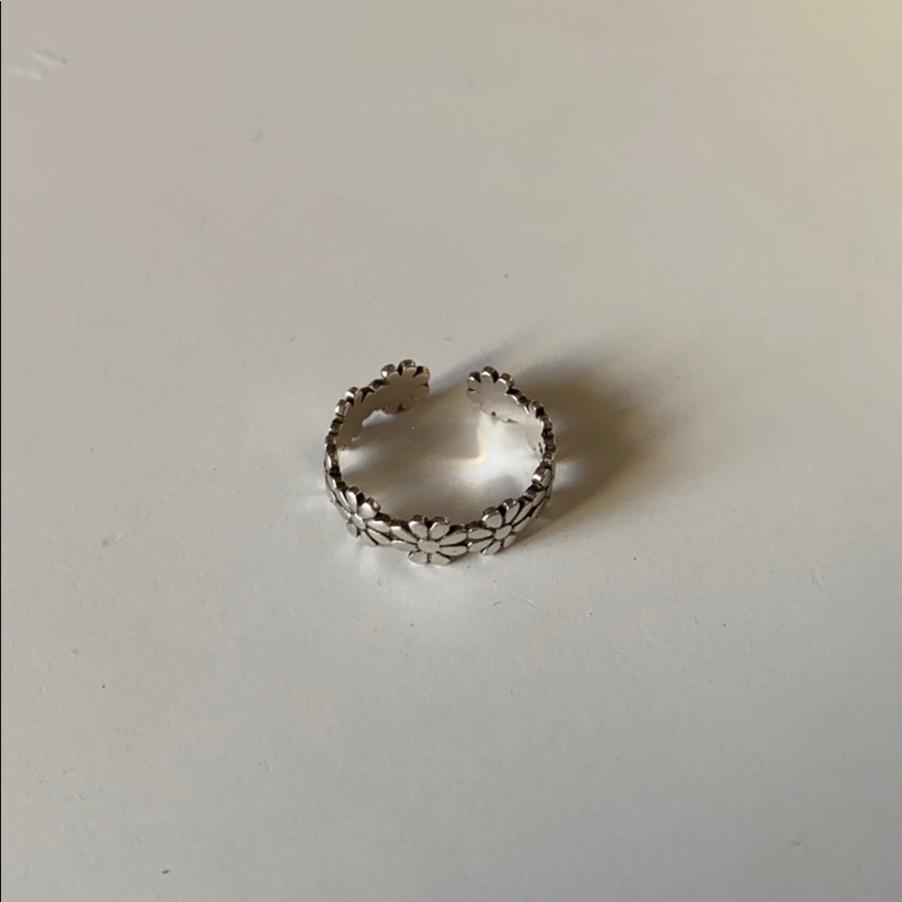 Adjustable Vintage 925 Silver Toe Ring - Picture 3 of 7